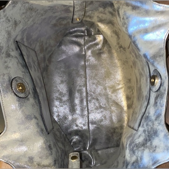 Large Over the Shoulder Grey Bag - Picture 3 of 4